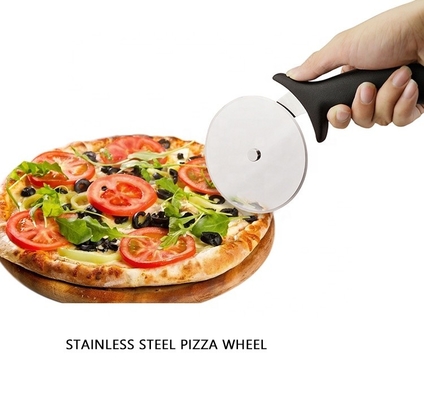 Taglierina per pizza in acciaio inossidabile 430 da 10 cm con taglierina in plastica rotonda con manico in PP
